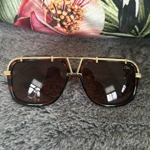 Tortoise shell sunglasses